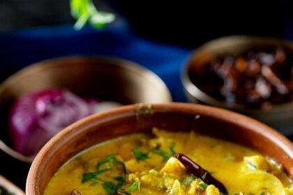 Kadhi Pakora